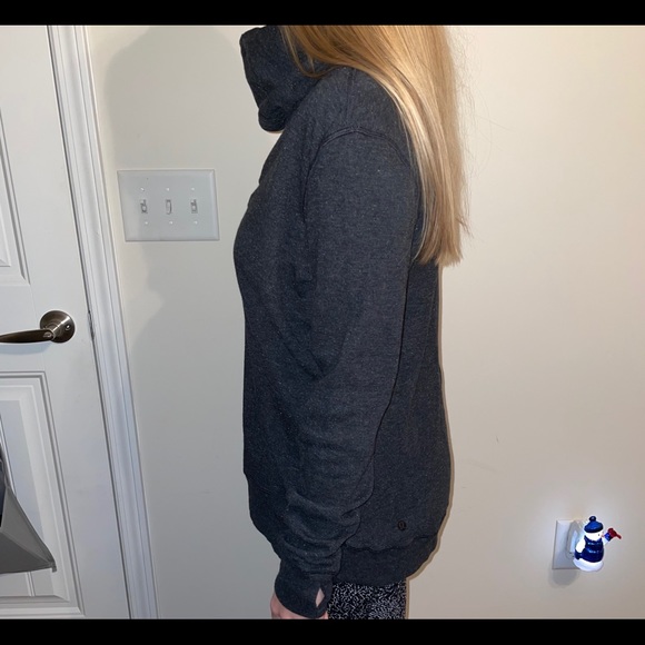 Lululemon sweatshirt - Picture 2 of 5